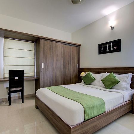 Sunshine Suites Grand Deluxe Bangalore Exterior foto
